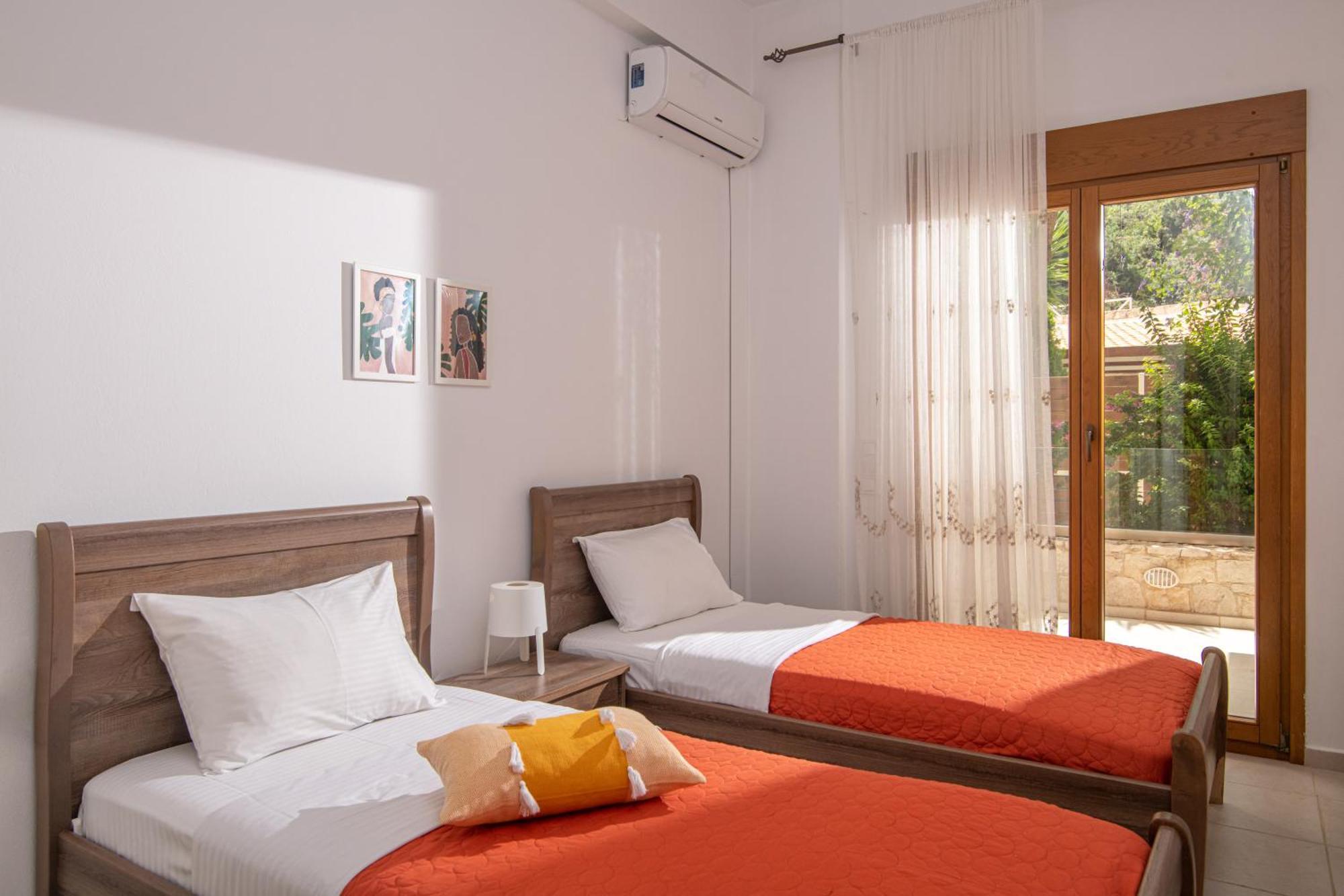 Beachfront Green Apt-Ligaria Beach Exterior foto